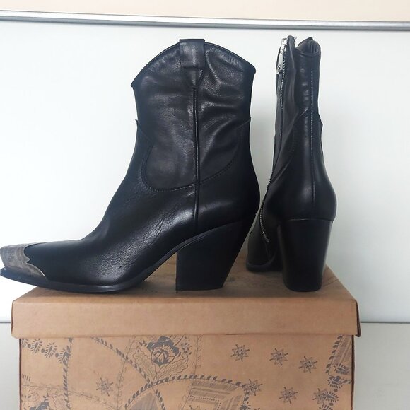 Free People Brayden Western Style Metal Toe Leather Boot - Size 38.5(8.5) - Picture 7 of 8